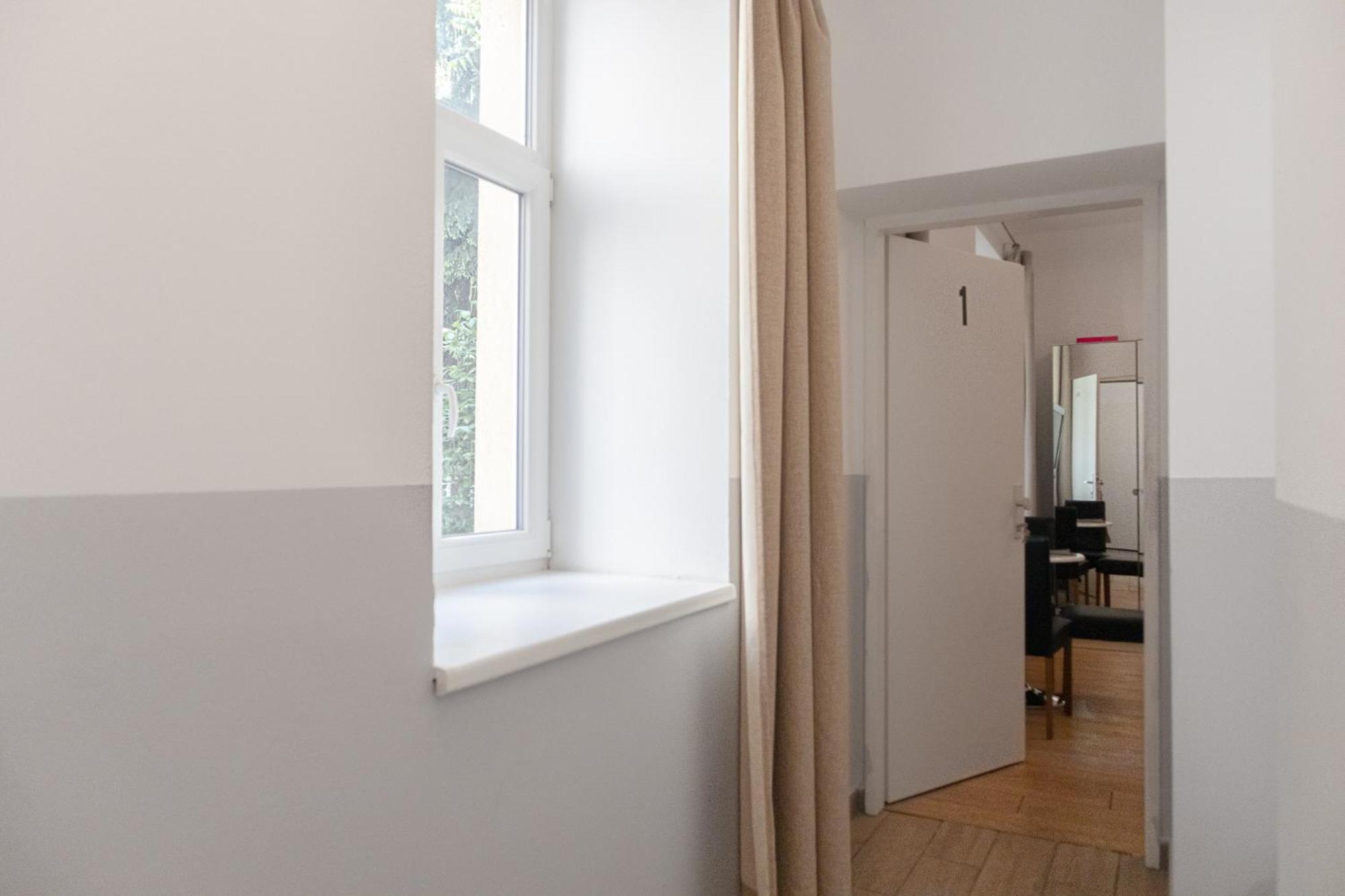 Relaxing 2-Bed Apartment For Extended Visits Відень Екстер'єр фото
